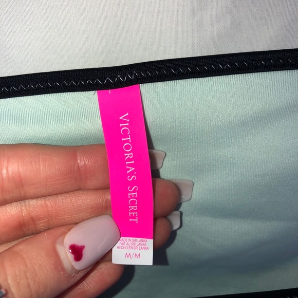 Victoria’s Secret bottoms - Picture 2 of 3
